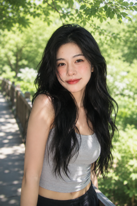 AI 写真|夏日绿意透光外景人像